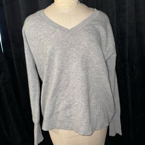 100% cashmere grey sweater